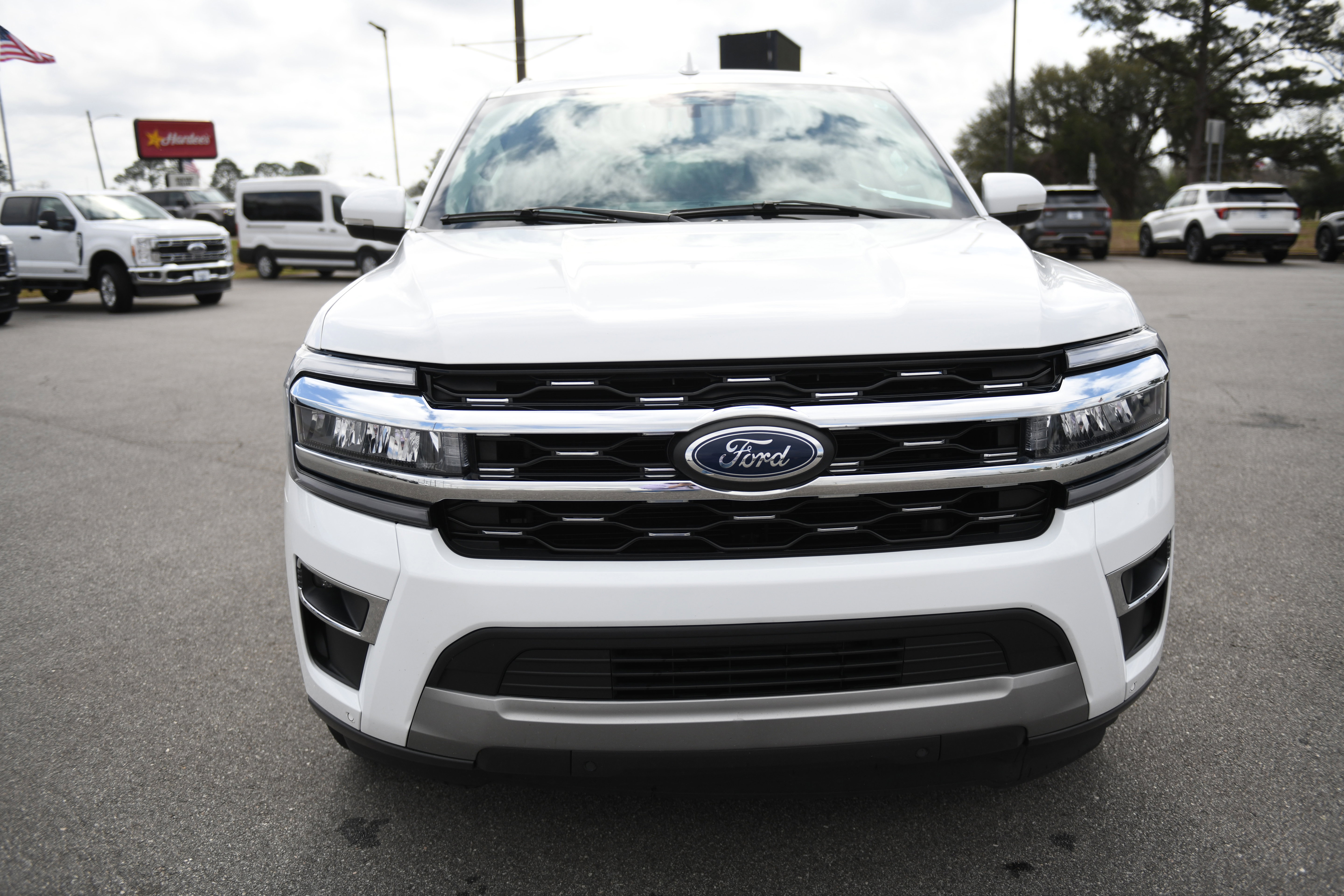 Used 2024 Ford Expedition Max Limited image 7