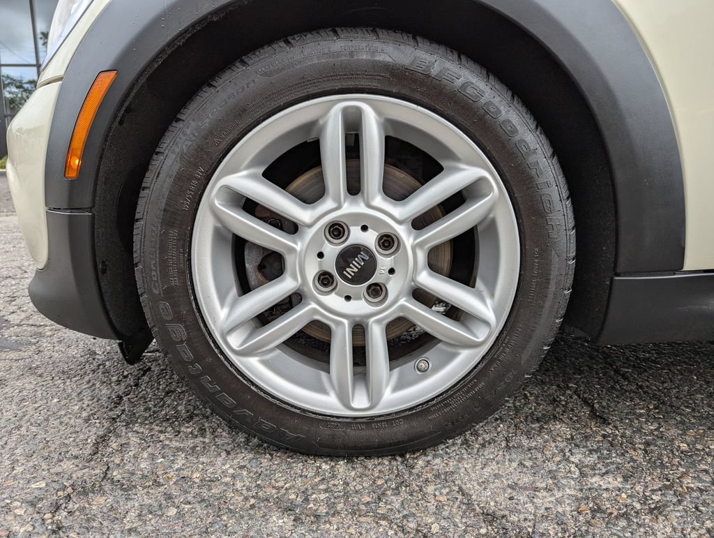 Used 2011 MINI Cooper Convertible FWD image 43