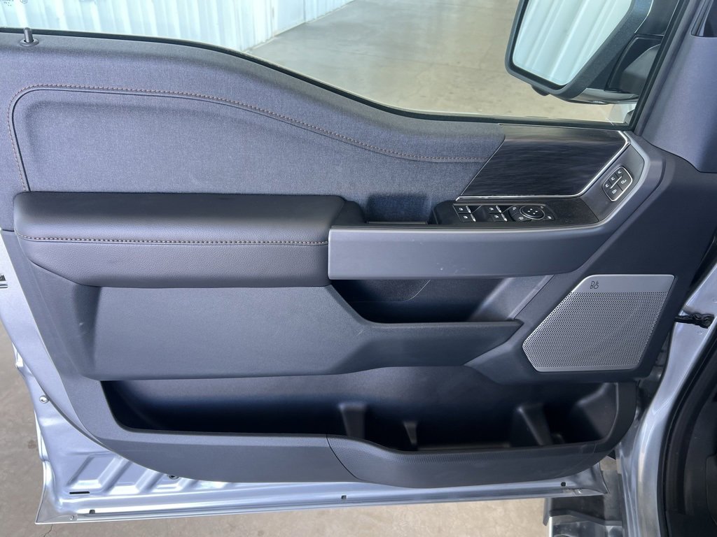 New 2025 Ford F150 Lariat w/ Equipment Group 501A Mid image 8