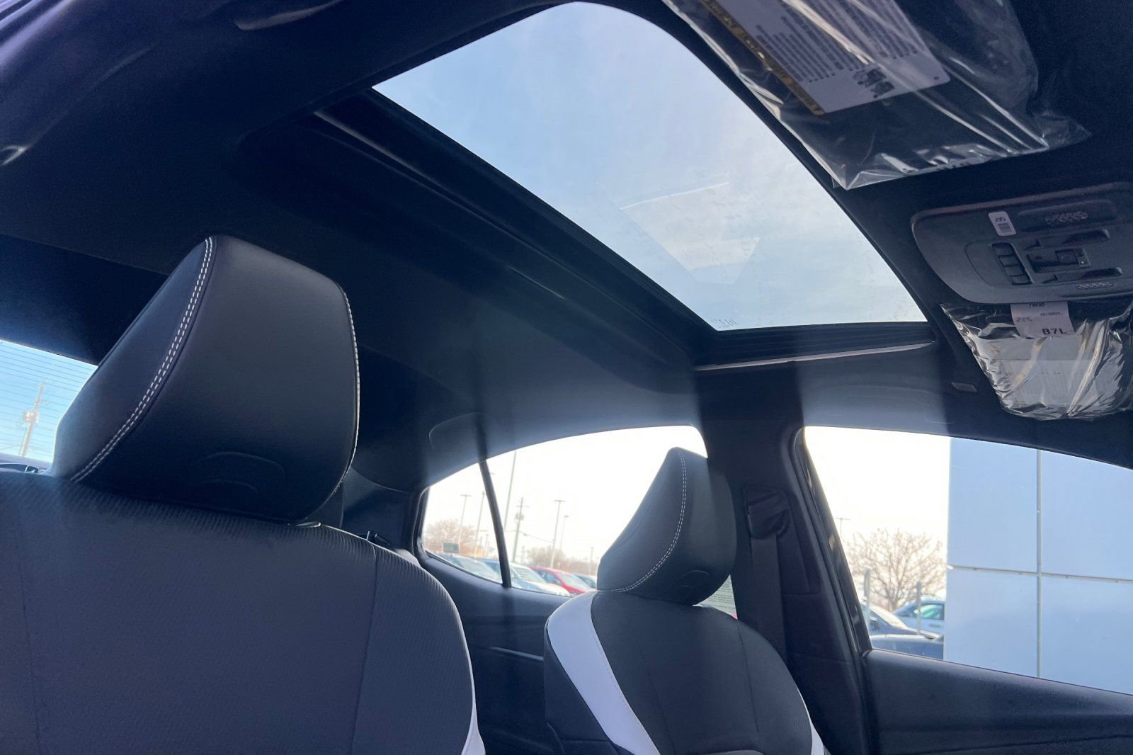 New 2026 Toyota Camry Hybrid w/ Multimedia Upgrade Package image 13