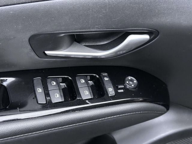 Used 2023 Hyundai Tucson Limited AWD/4WD image 16