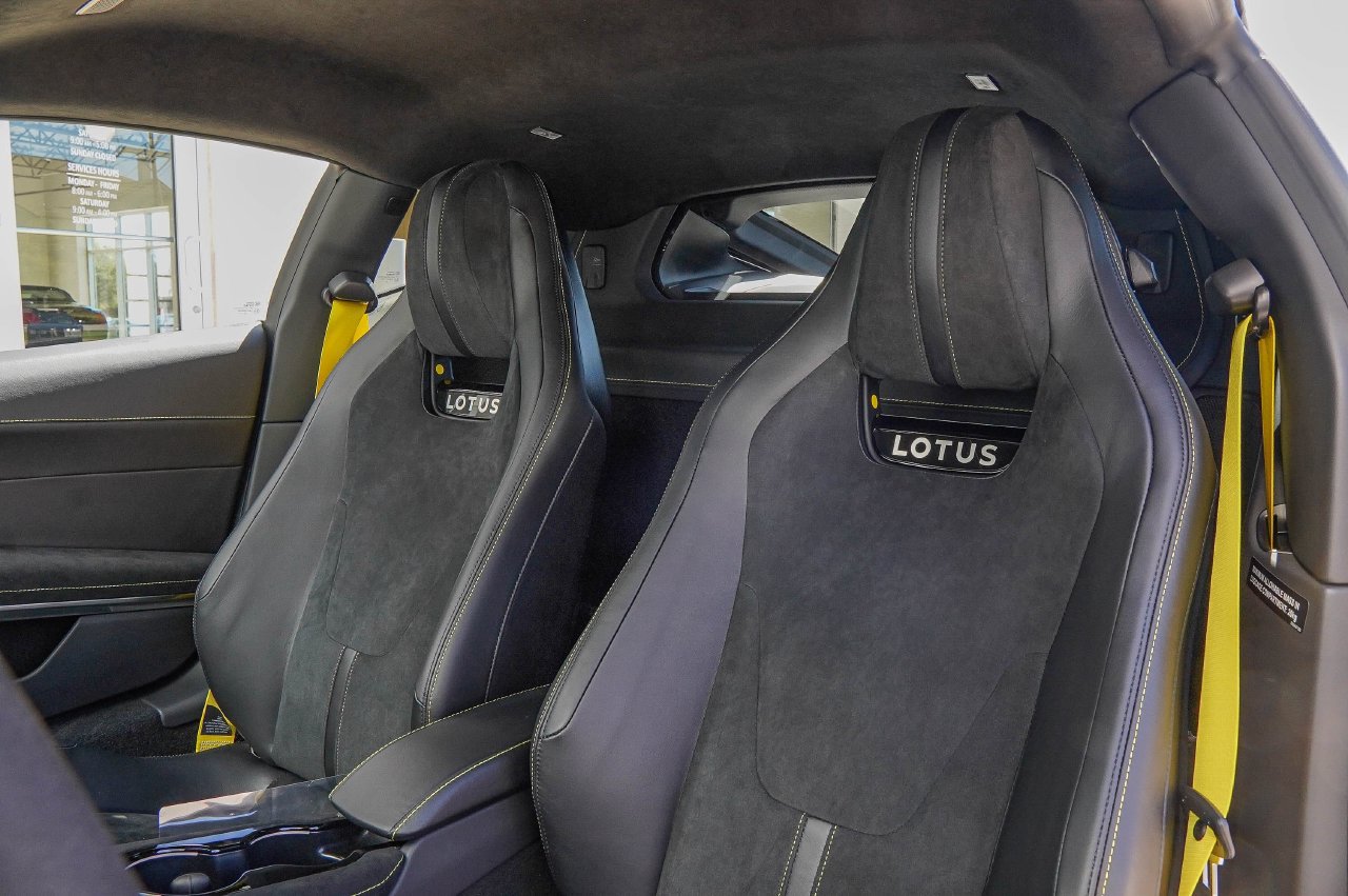 New 2026 Lotus Emira SE RWD image 20