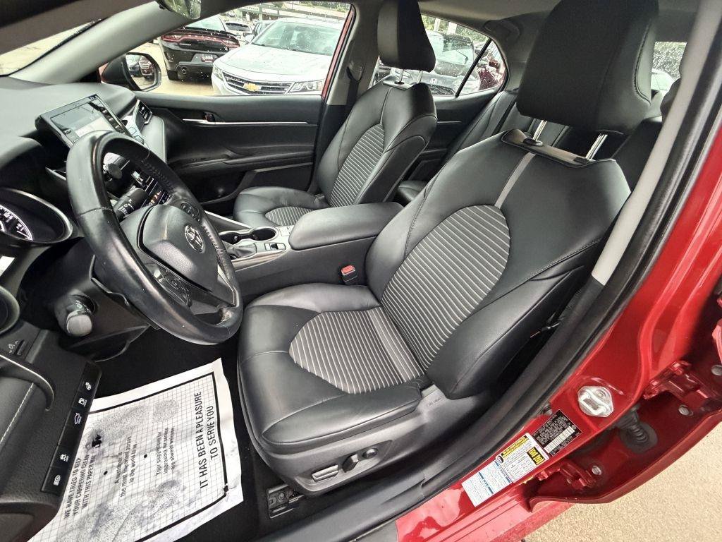 Used 2021 Toyota Camry SE w/ Cold Weather Package AWD/4WD image 10