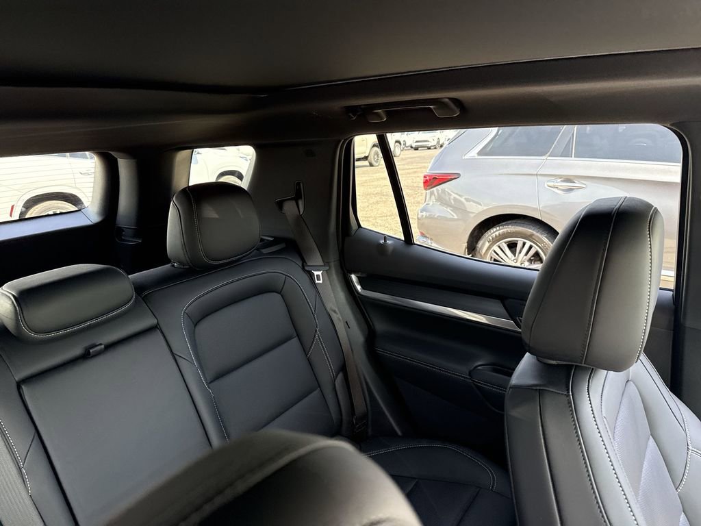 Certified 2025 GMC Terrain Elevation w/ Elevation Premium Package image 14