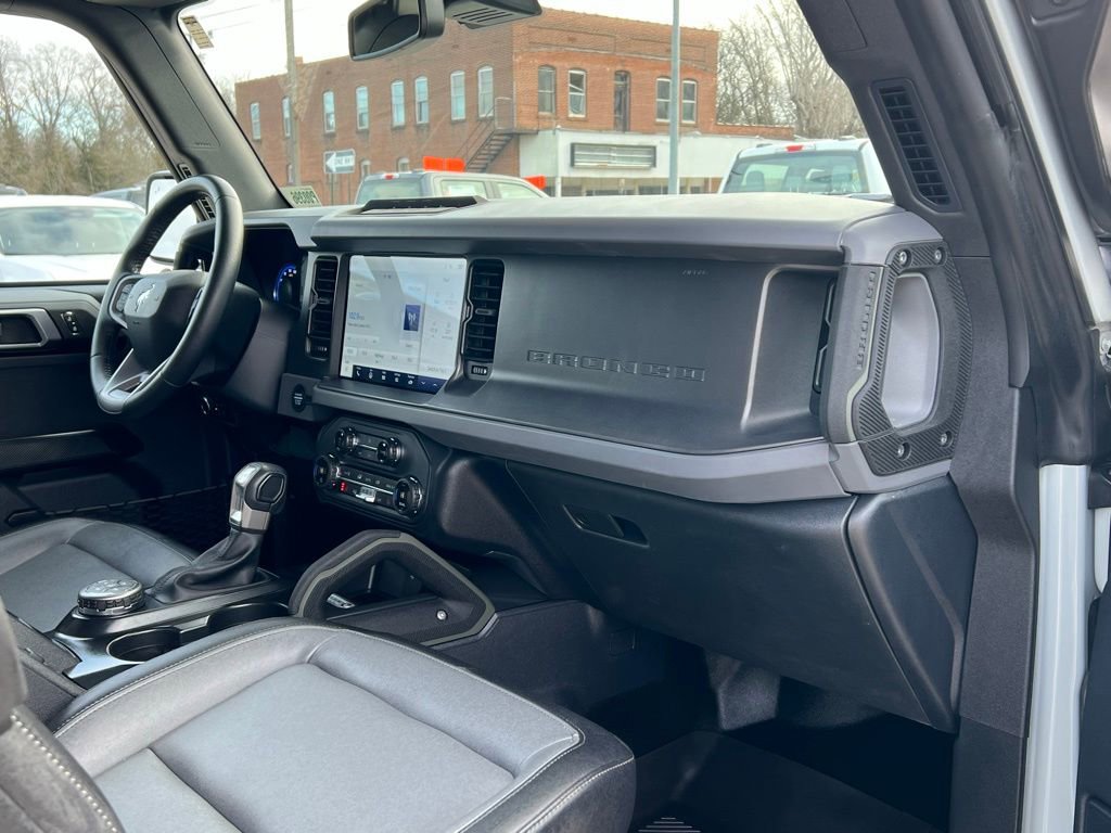 Used 2024 Ford Bronco Everglades image 21