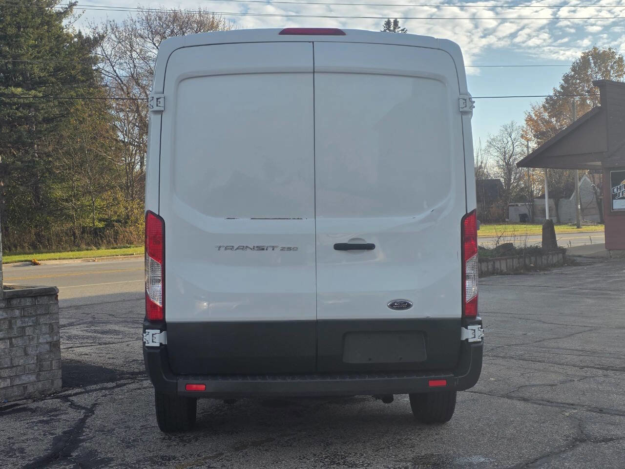 Used 2015 Ford Transit 250 130 Medium Roof image 5