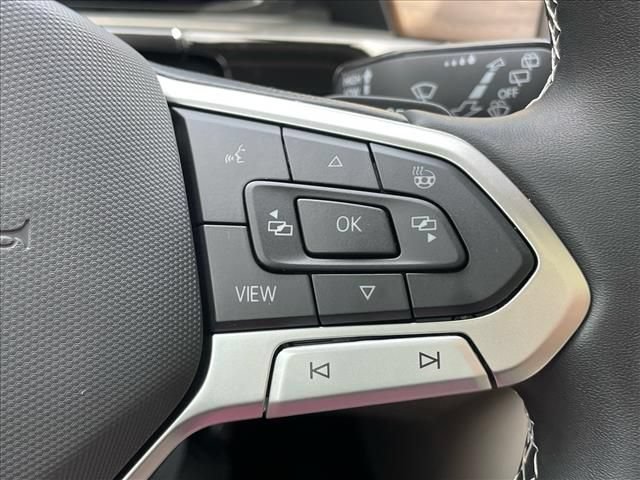 Used 2026 Volkswagen Atlas SE w/ Panoramic Sunroof Package FWD image 24