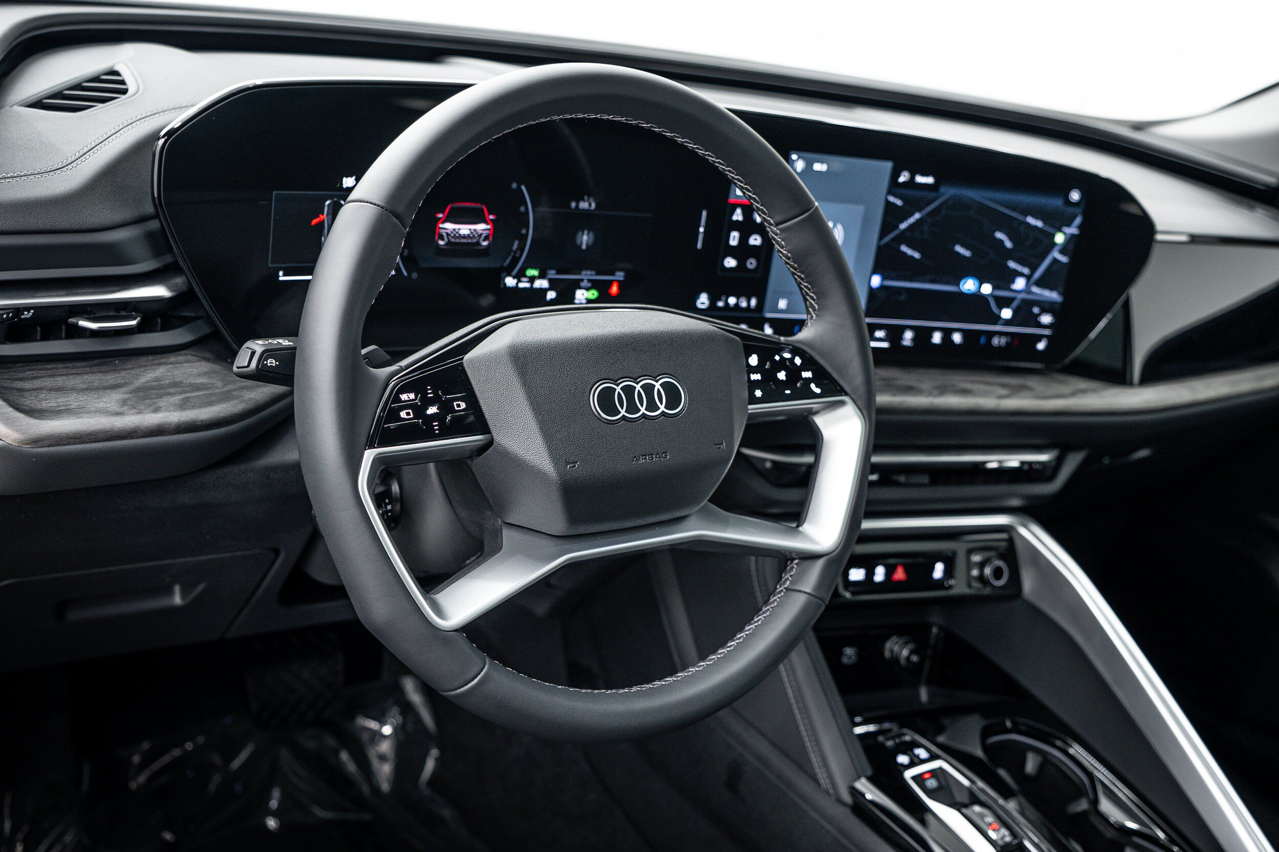 Used 2025 Audi Q5 Premium w/ Convenience Package AWD/4WD image 10