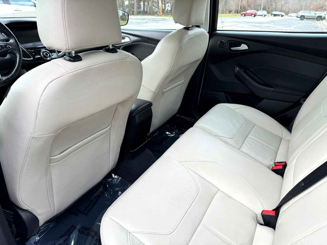 Used 2016 Ford Focus Titanium w/ Titanium Technology Package FWD image 37