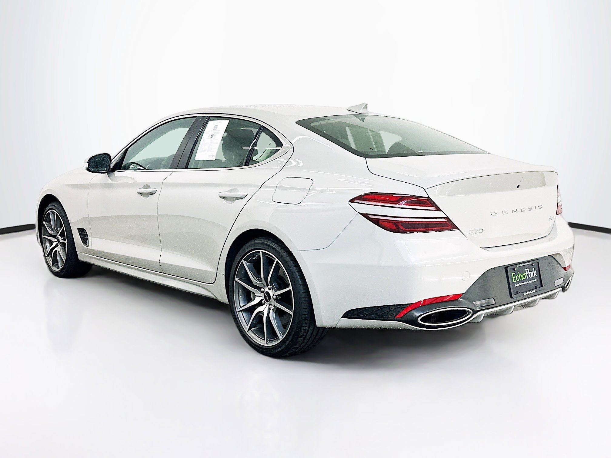 Used 2025 Genesis G70 2.5T AWD/4WD image 5