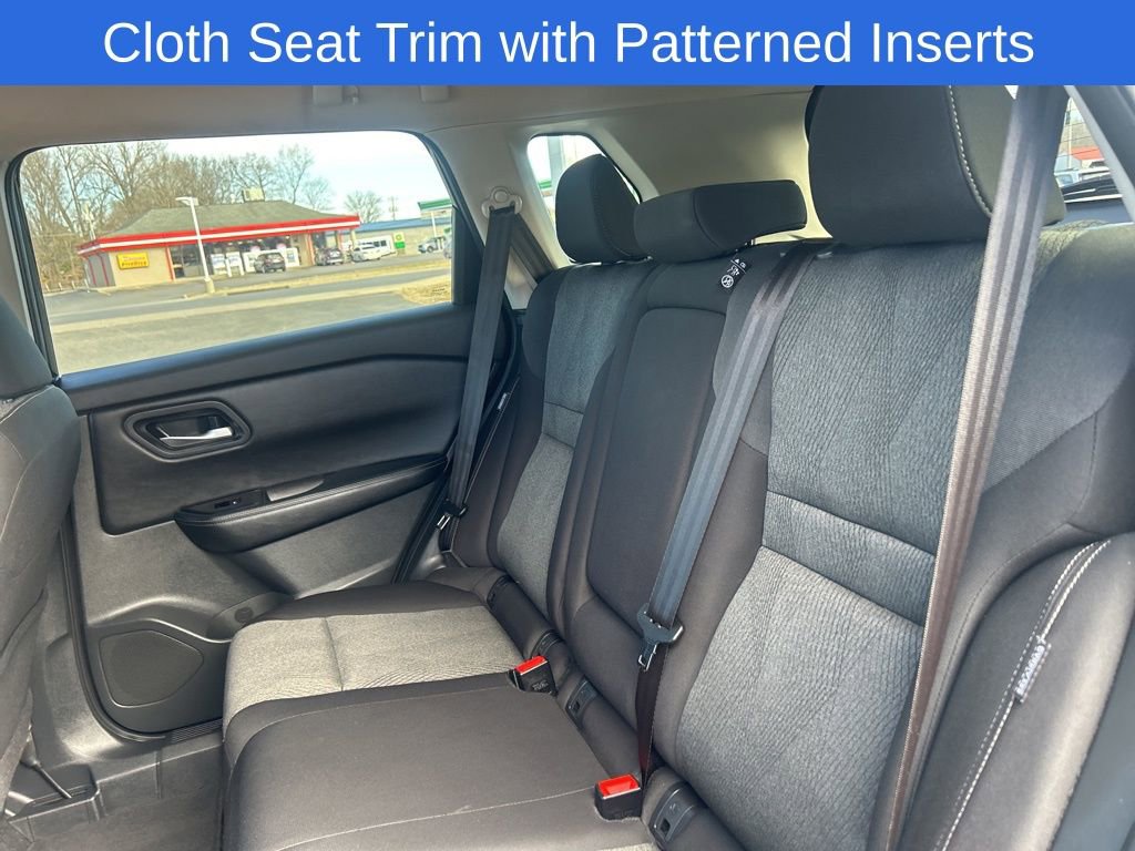 Used 2025 Nissan Rogue SV image 12