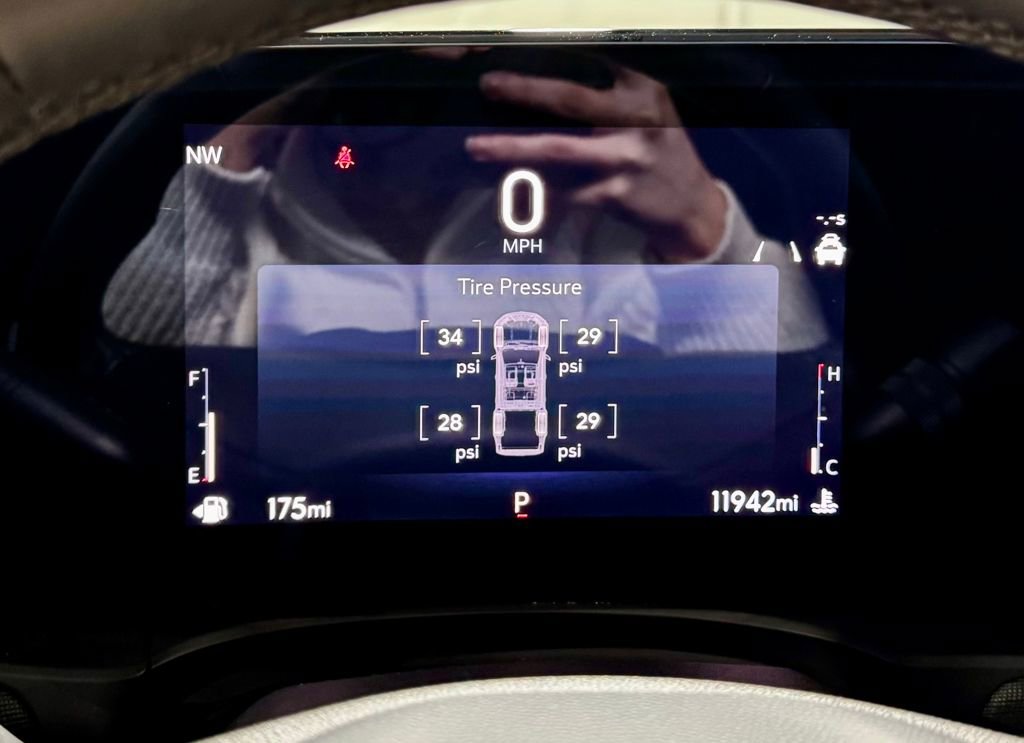 Used 2024 Buick Envista Preferred w/ Convenience I Package image 14