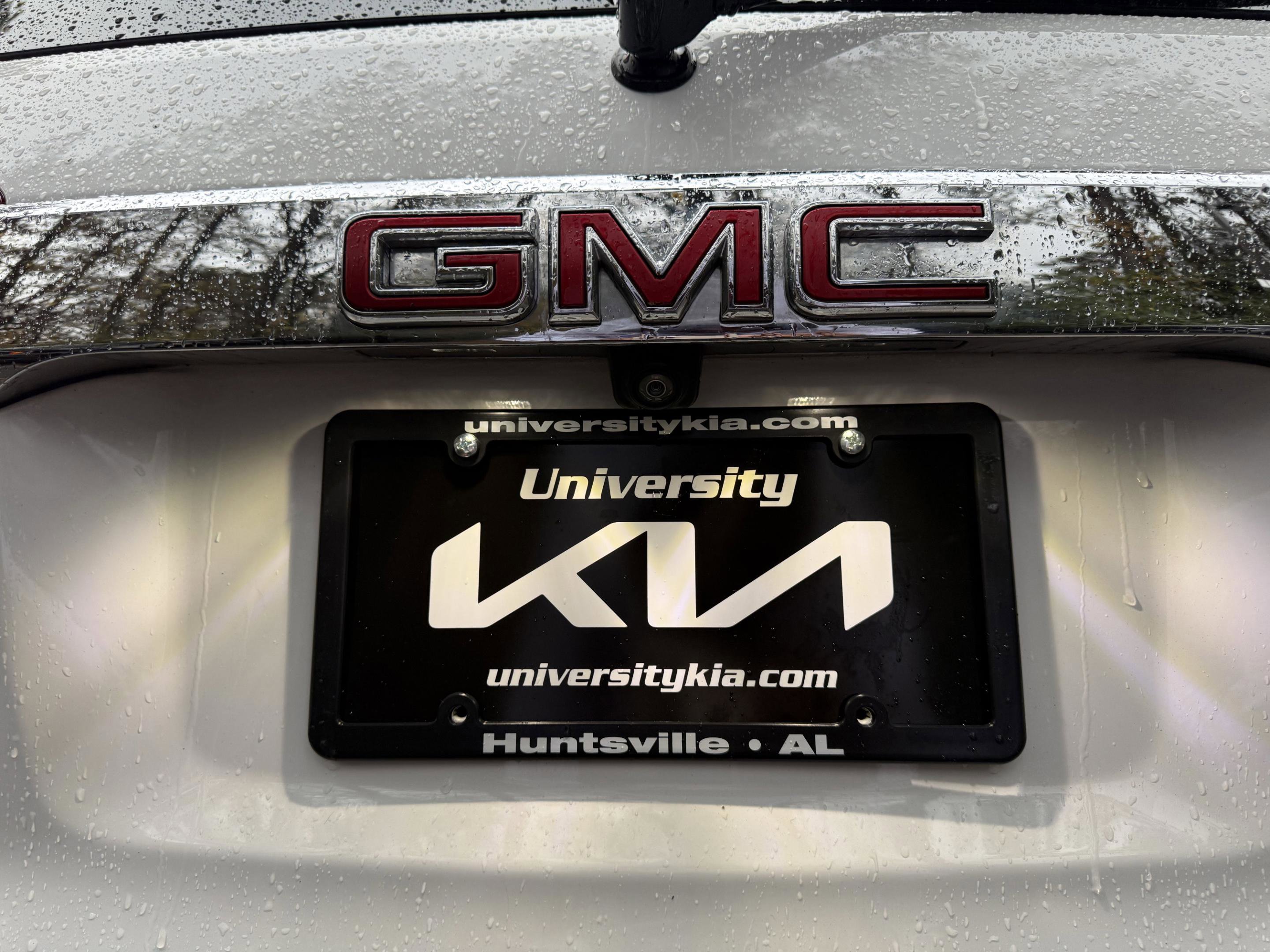 Used 2022 GMC Acadia SLE image 39