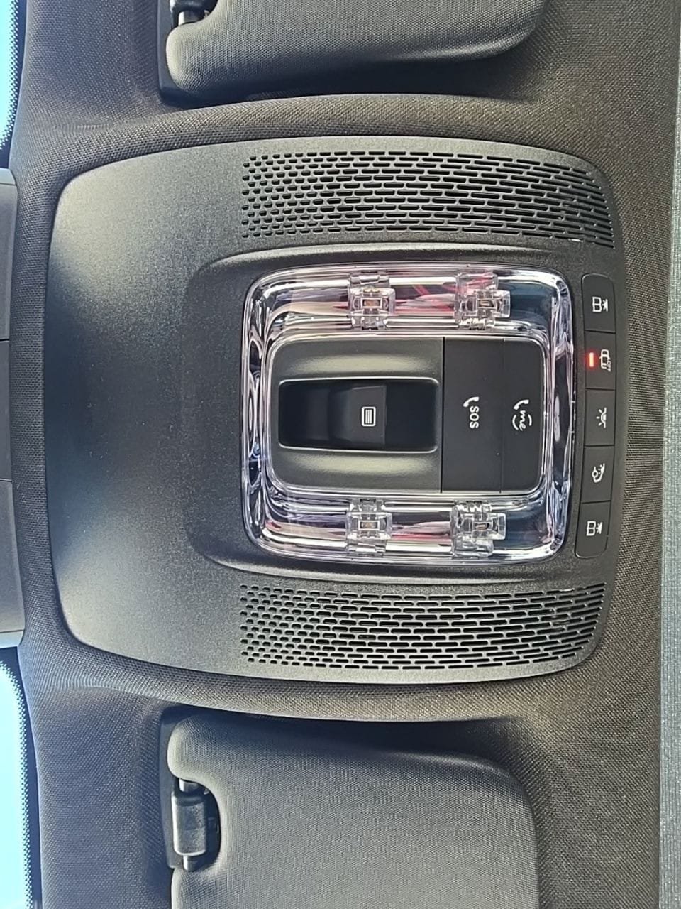 New 2026 Mercedes-Benz GLB 250 4MATIC image 27