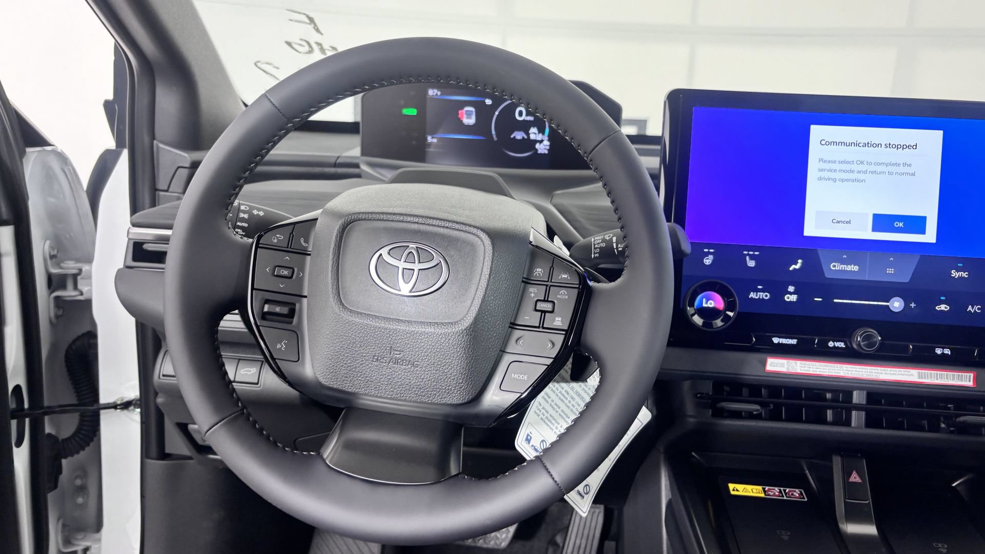 Used 2026 Toyota C-HR AWD/4WD image 11