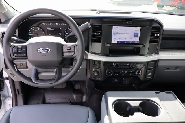 New 2026 Ford F550 4x4 Supercab Super Duty image 6
