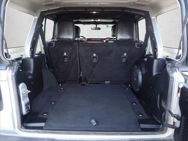 Used 2022 Jeep Wrangler Unlimited Rubicon w/ Xtreme Recon 35" Tire Package image 8