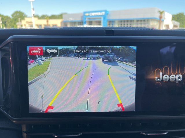 Used 2024 Jeep Wrangler Unlimited Rubicon 392 image 23