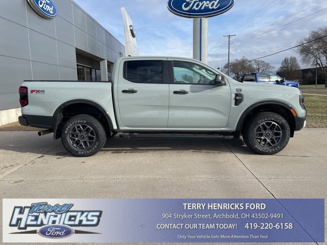 Used 2024 Ford Ranger XLT w/ FX4 Off-Road Package image 16