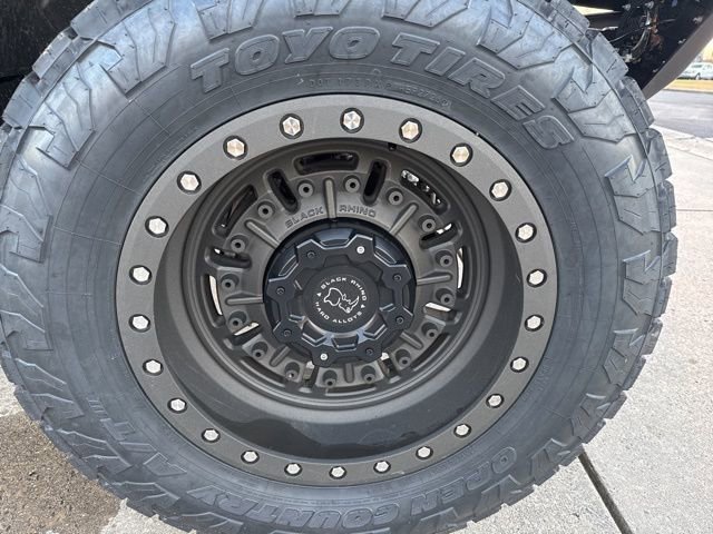 Used 2022 Jeep Gladiator Mojave w/ Trailer Tow Package image 9