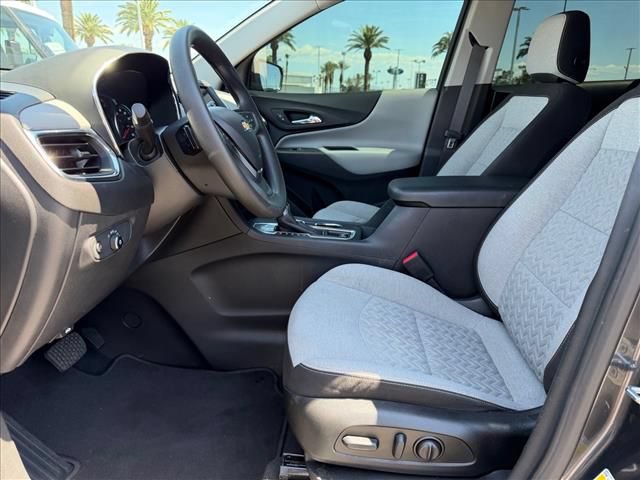 Certified 2022 Chevrolet Equinox LS w/ LS Convenience Package FWD image 6