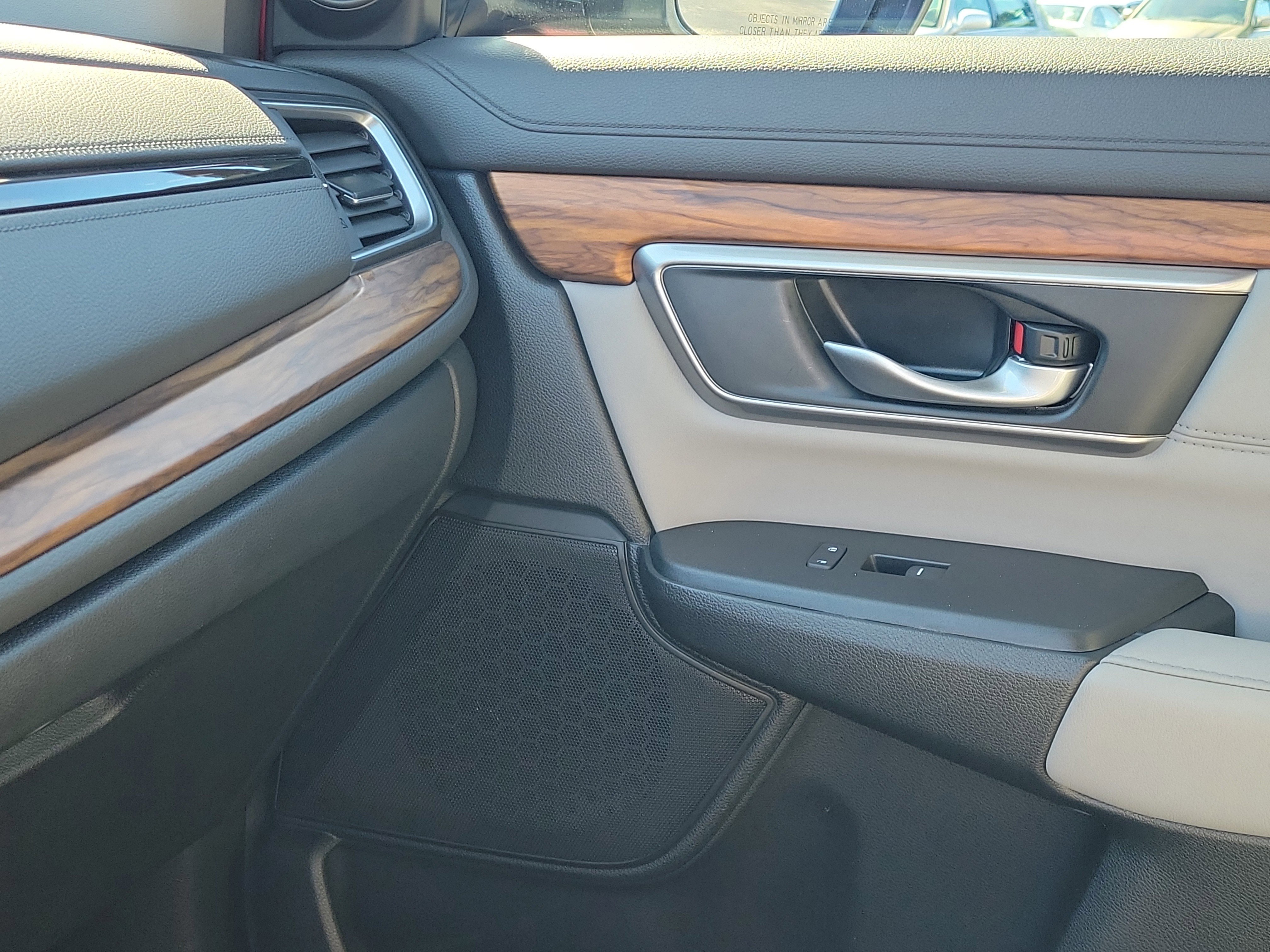 Used 2022 Honda CR-V Touring image 31