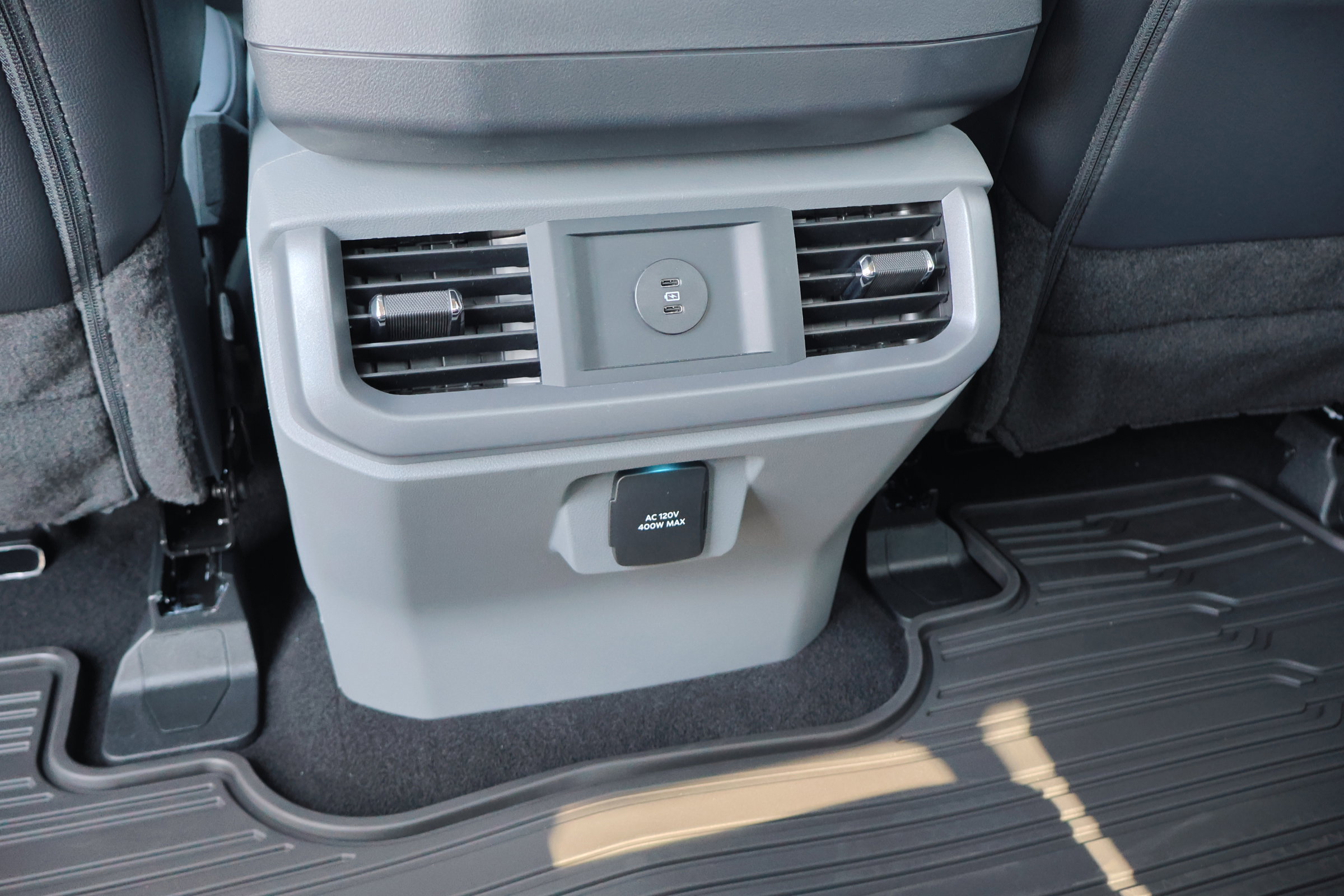 Certified 2025 Ford F150 Lariat w/ Equipment Group 501A Mid image 27