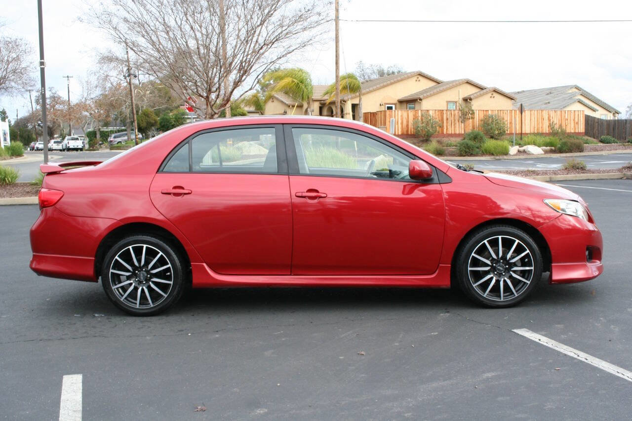 Used 2010 Toyota Corolla S image 4