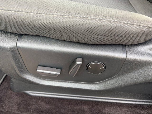 Used 2019 Ford F150 XLT w/ Equipment Group 302A Luxury AWD/4WD image 13