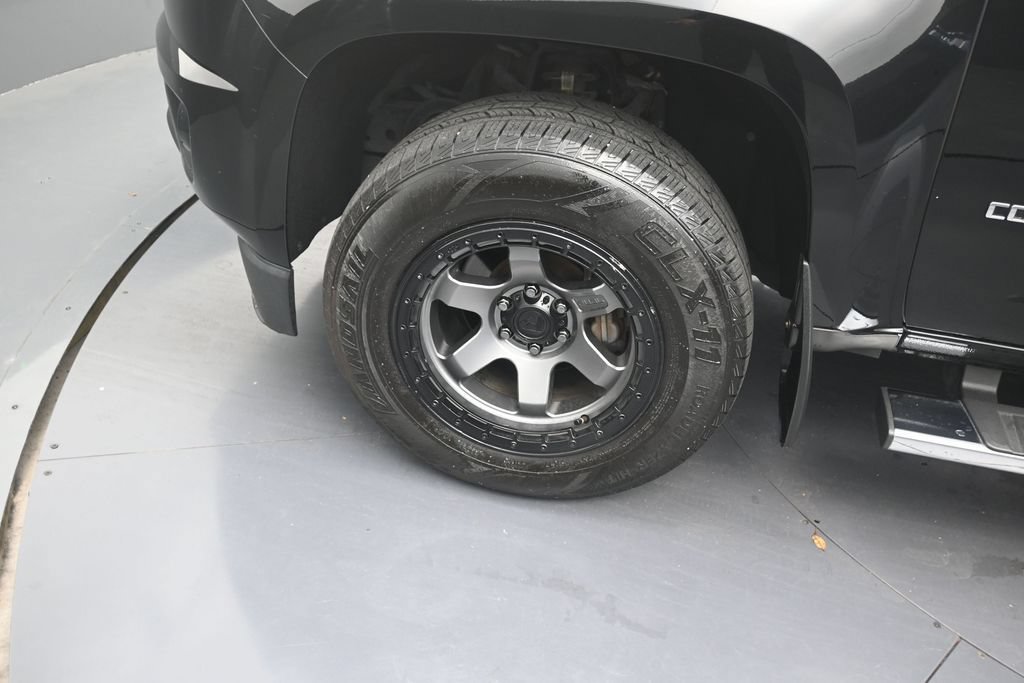 Used 2019 Chevrolet Colorado LT w/ LT Convenience Package RWD image 9