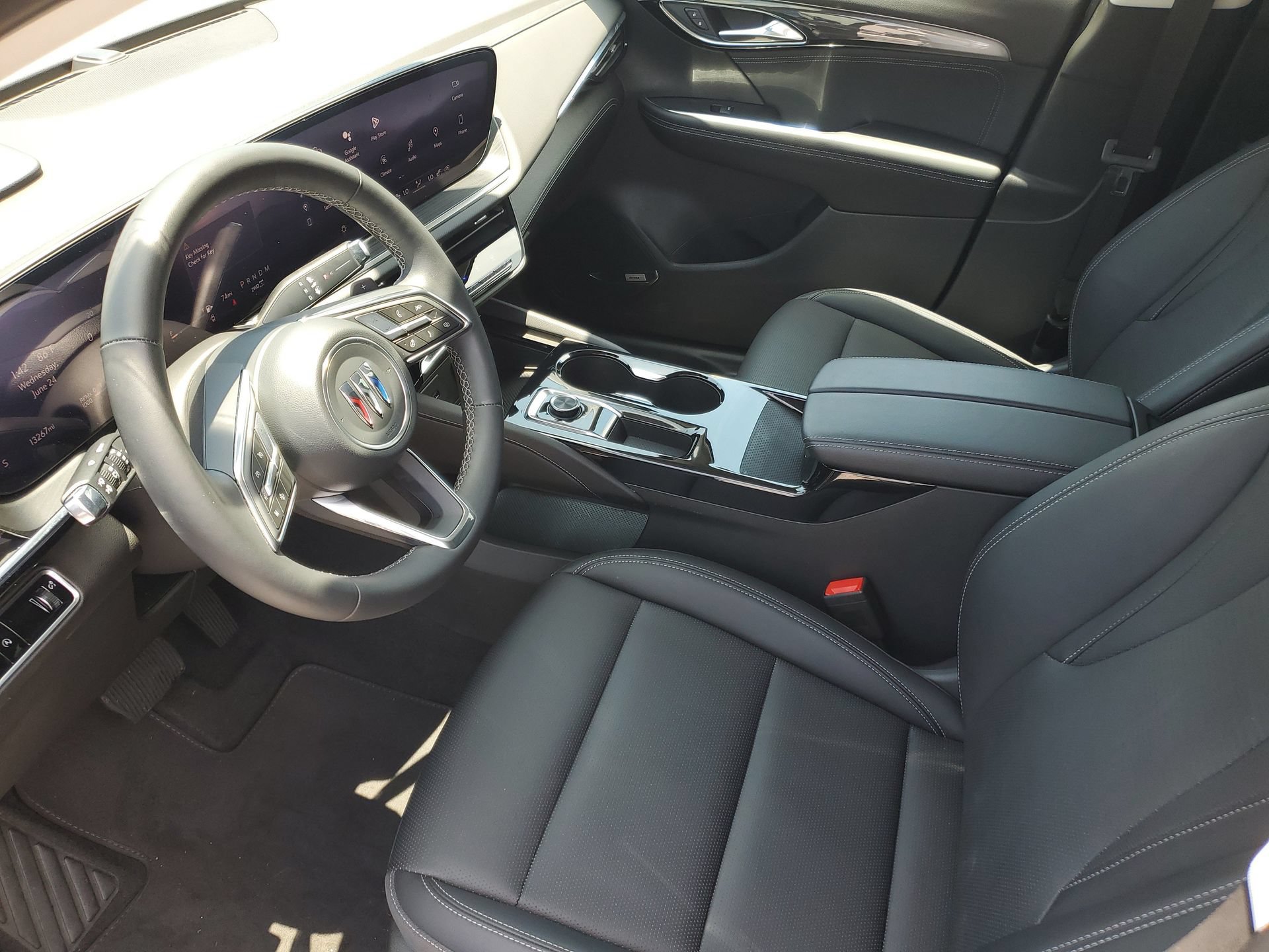 Used 2024 Buick Envision Preferred AWD/4WD image 18
