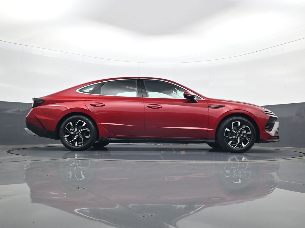 Certified 2025 Hyundai Sonata SEL FWD image 24