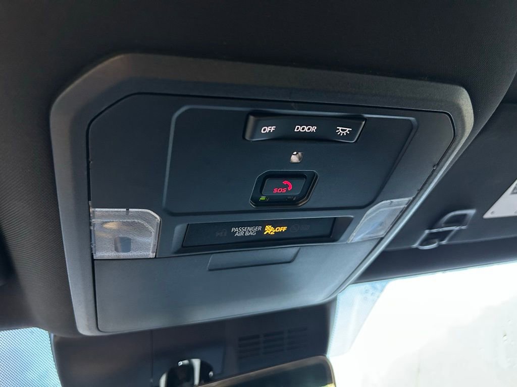 Certified 2025 Toyota Tacoma SR5 AWD/4WD image 29