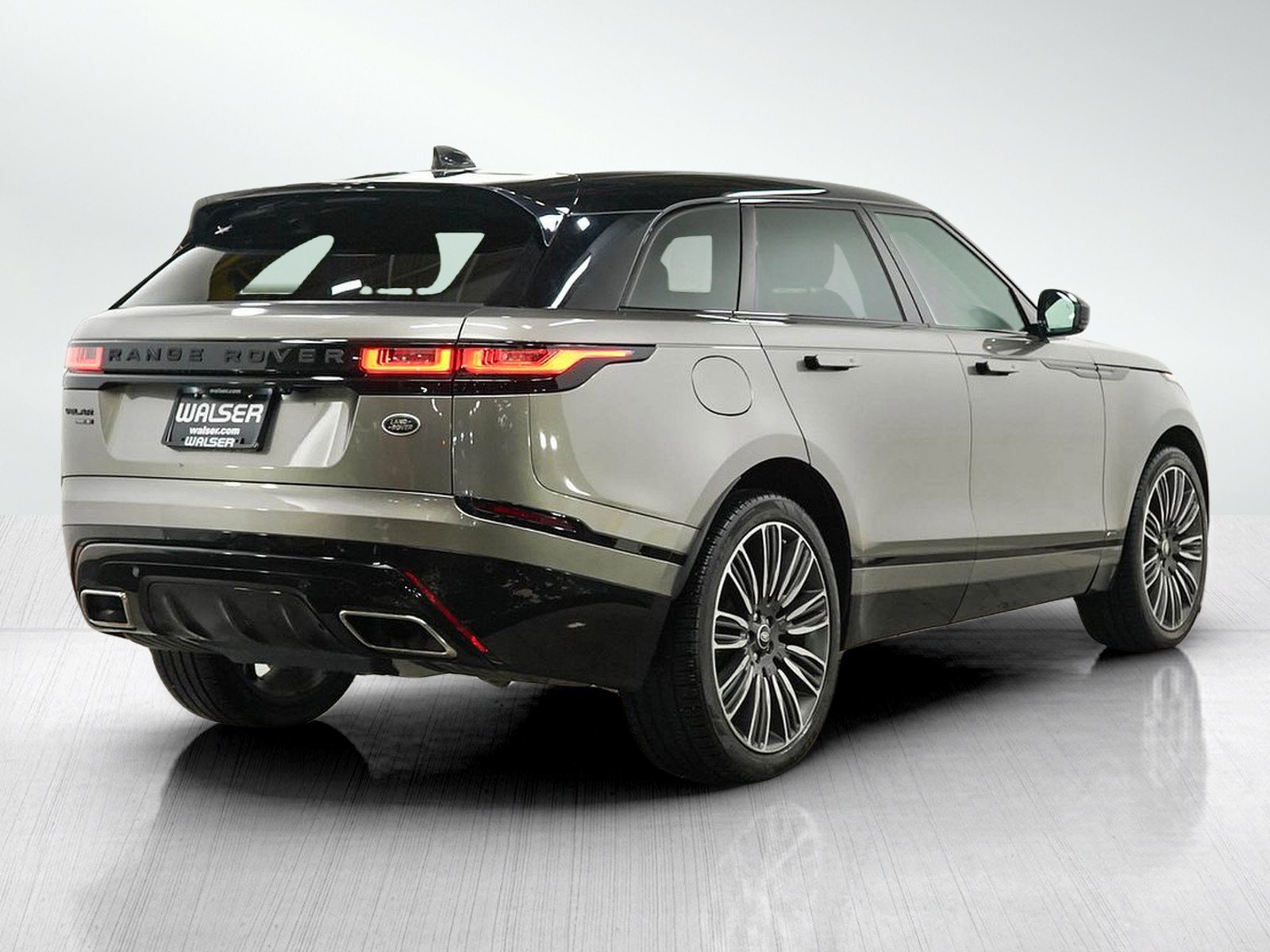 Used 2020 Land Rover Range Rover Velar R-Dynamic S AWD/4WD image 5