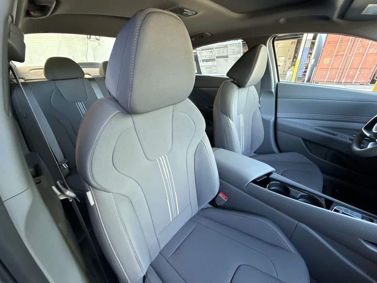 New 2026 Hyundai Elantra SEL Sport w/ Cargo Package FWD image 27