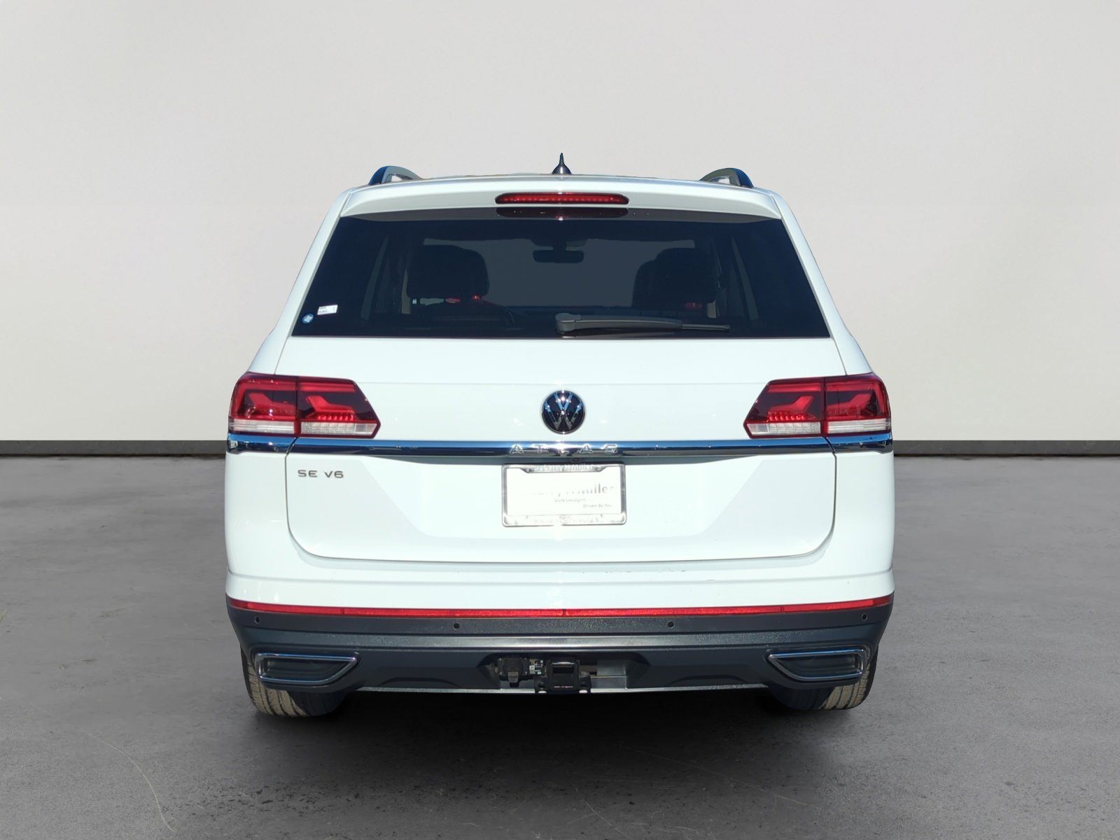 Used 2023 Volkswagen Atlas SE w/ Panoramic Sunroof Package image 4