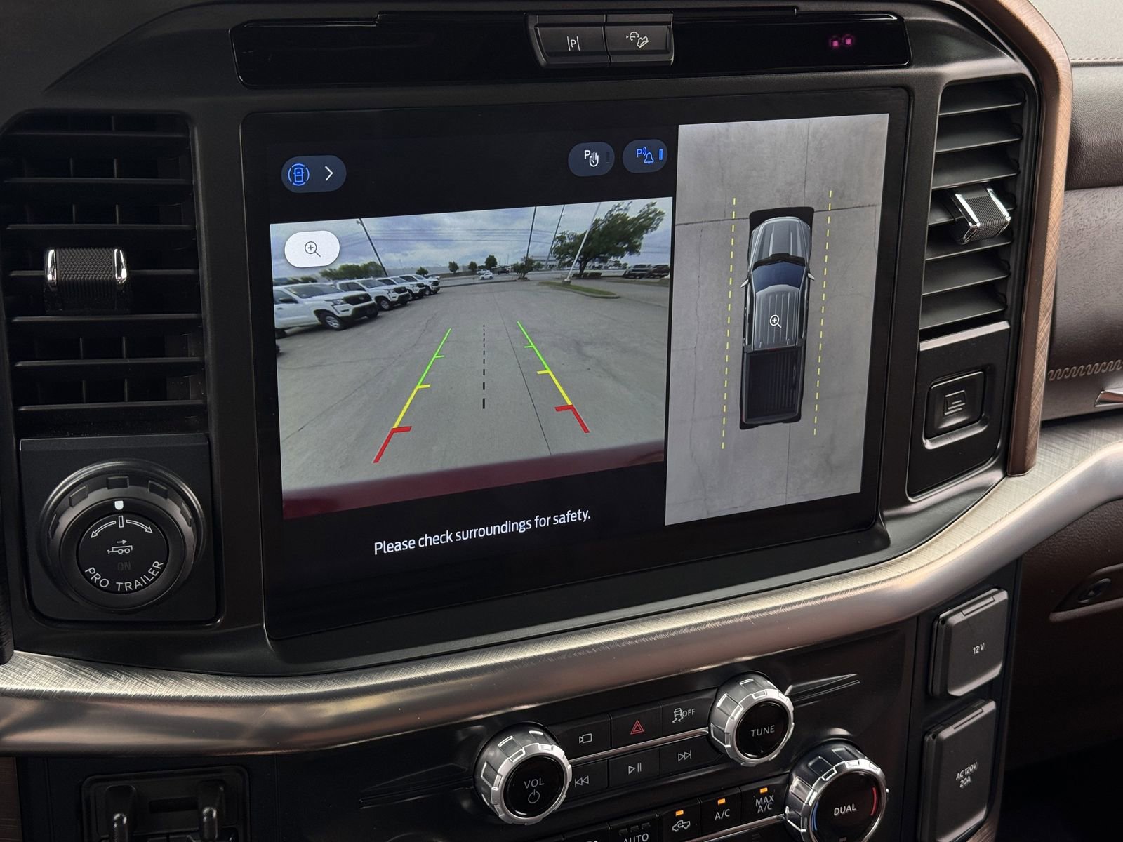 Used 2025 Ford F150 King Ranch w/ FX4 Off-Road Package image 20