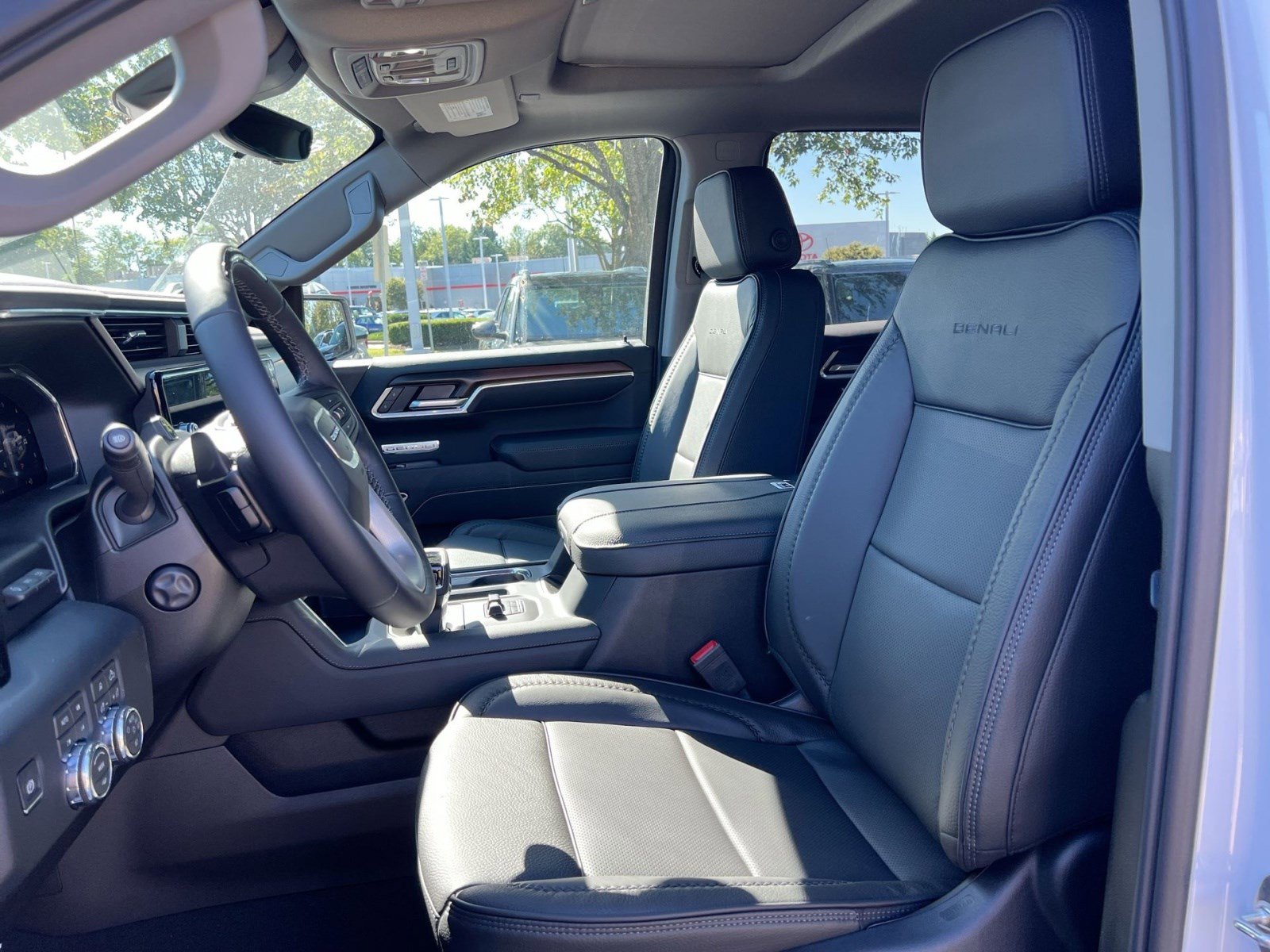 New 2026 GMC Sierra 1500 Denali w/ Technology Package image 12