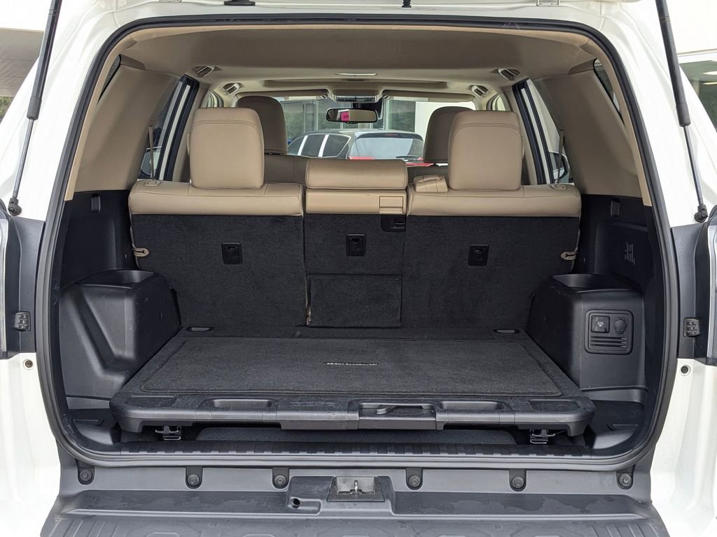 Used 2020 Toyota 4Runner SR5 Premium image 30