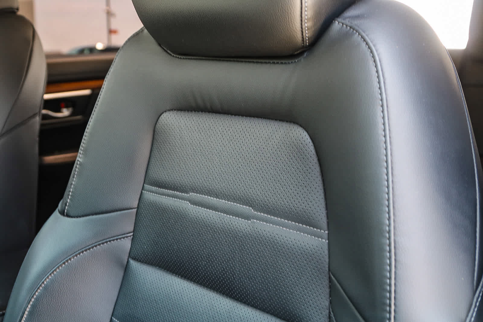 Used 2021 Honda CR-V Touring image 25