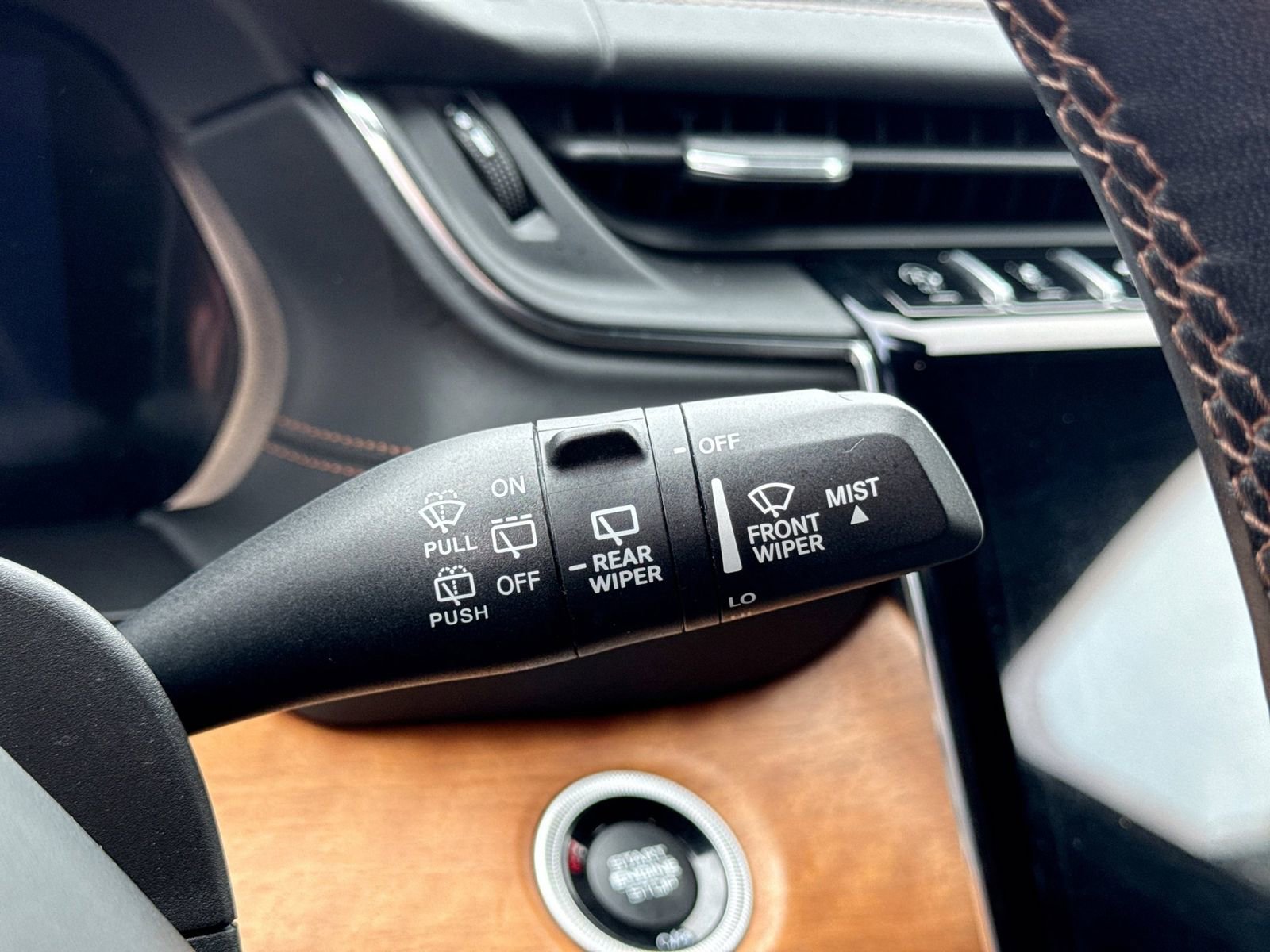 Used 2021 Jeep Grand Cherokee L Summit AWD/4WD image 30