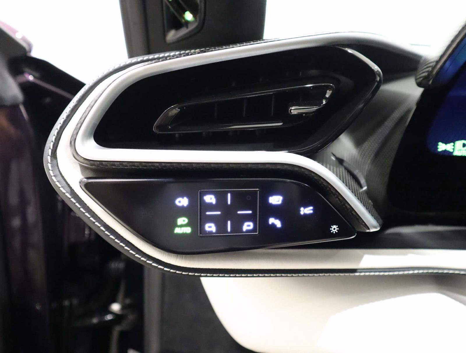 Certified 2025 Ferrari 296 GTB image 32