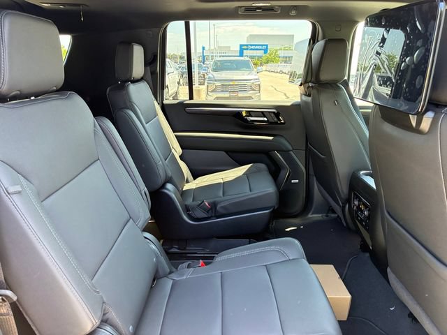 New 2026 Chevrolet Suburban Z71 w/ Z71 Off-Road Package AWD/4WD image 15