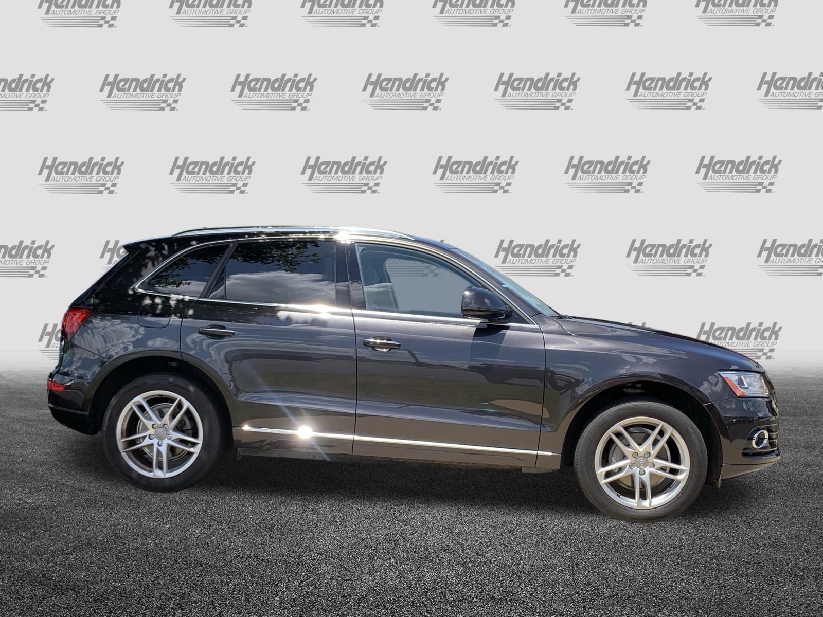 Used 2017 Audi Q5 2.0T Premium Plus AWD/4WD image 11