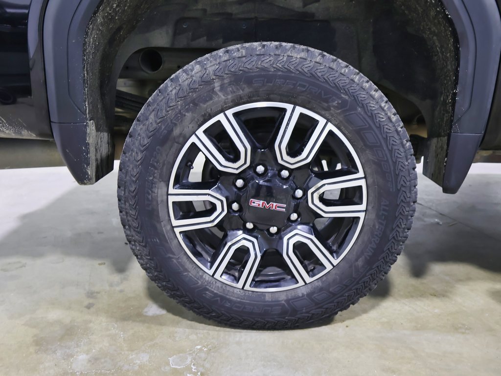 Used 2022 GMC Sierra 2500 AT4 w/ AT4 Premium Plus Package image 32