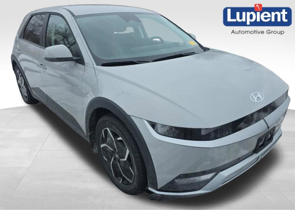 Used 2023 Hyundai Ioniq 5 SEL image 1