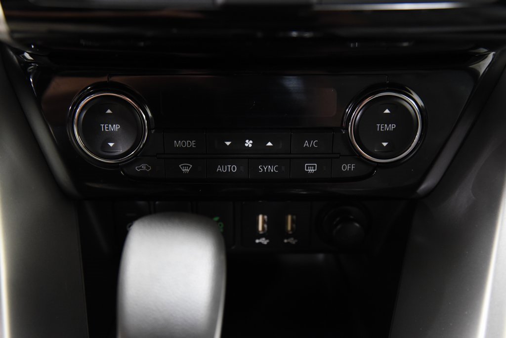 Used 2025 Mitsubishi Eclipse Cross SEL image 24