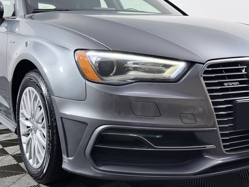 Used 2016 Audi A3 e-tron Premium w/ Audi MMI Navigation Plus FWD image 10