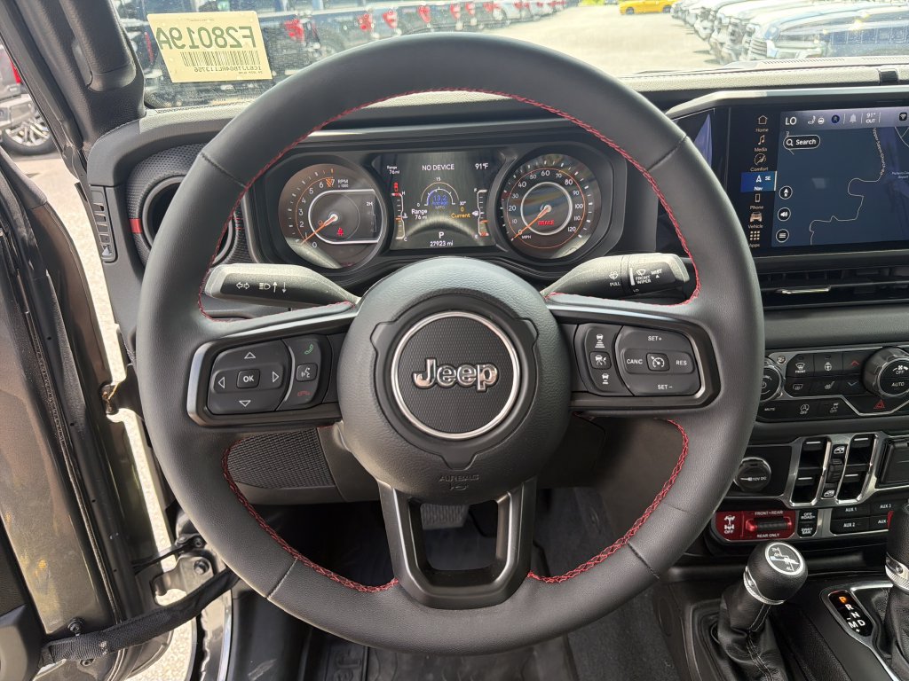 Used 2024 Jeep Gladiator Rubicon w/ Technology Group AWD/4WD image 23