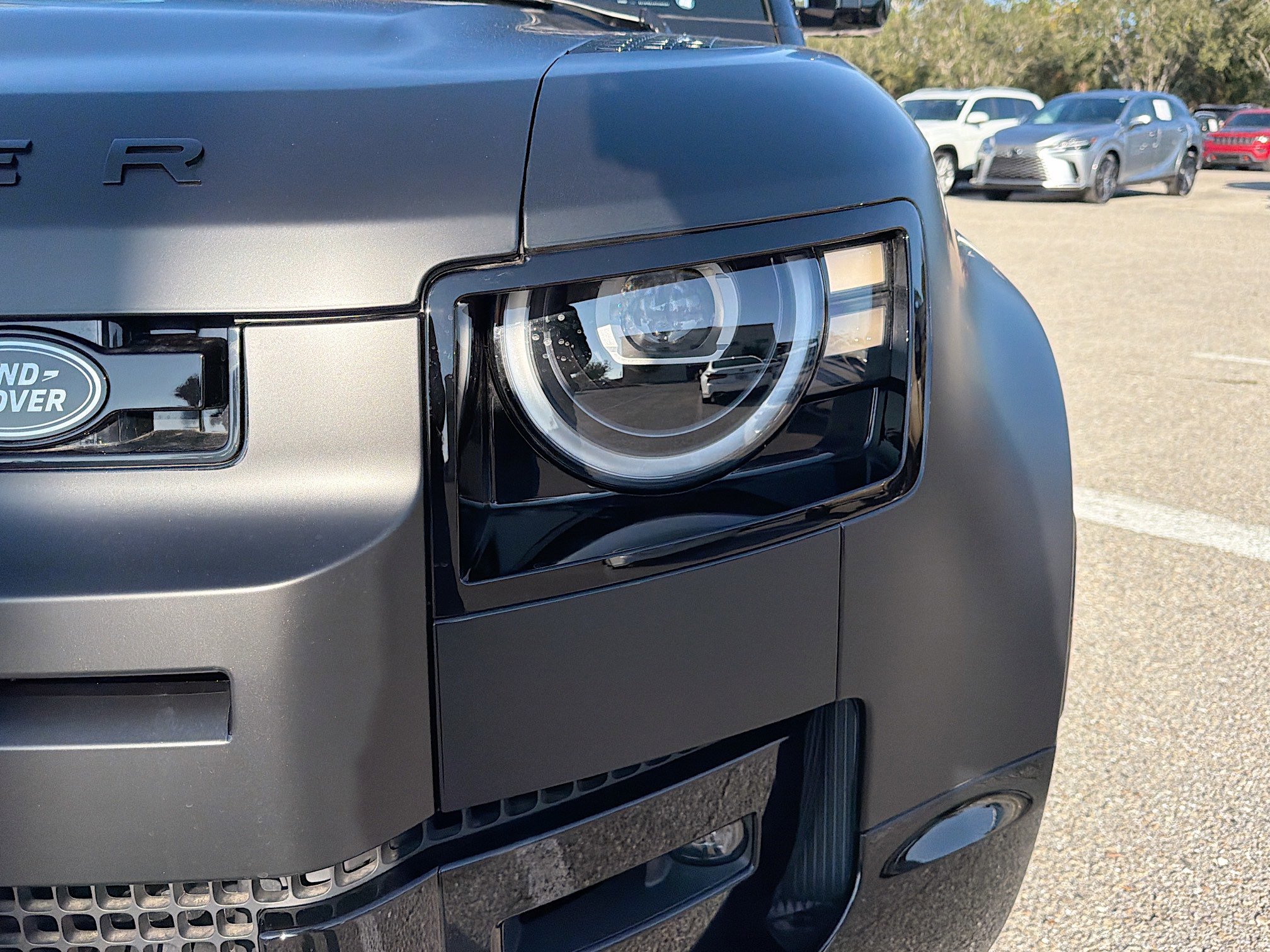 New 2026 Land Rover Defender 130 X-Dynamic SE image 9